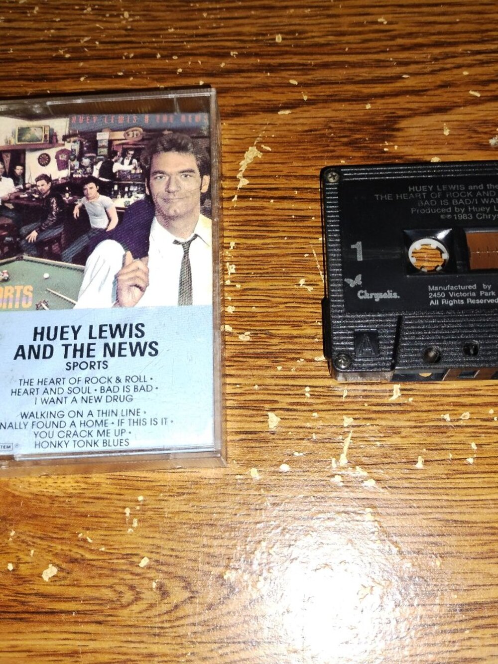 Huey Lewis and the news - Sports on cassette (Chrysalis Records, 1983)